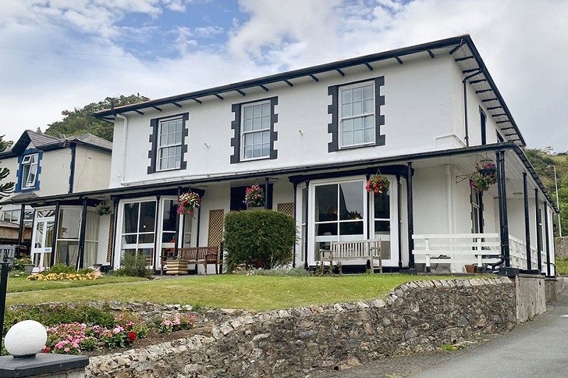 Cartref Preswyl Marbryn Residential Home on a sunny day